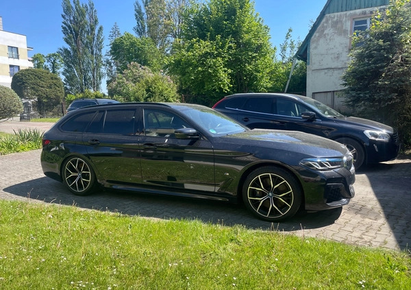 BMW Seria 5 cena 149000 przebieg: 41000, rok produkcji 2020 z Kołobrzeg małe 154